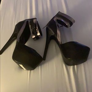 Keshia Cole by Steve Madden